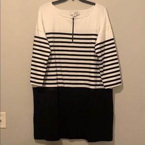 Joan Vas’s EUC dress top w zipper pockets